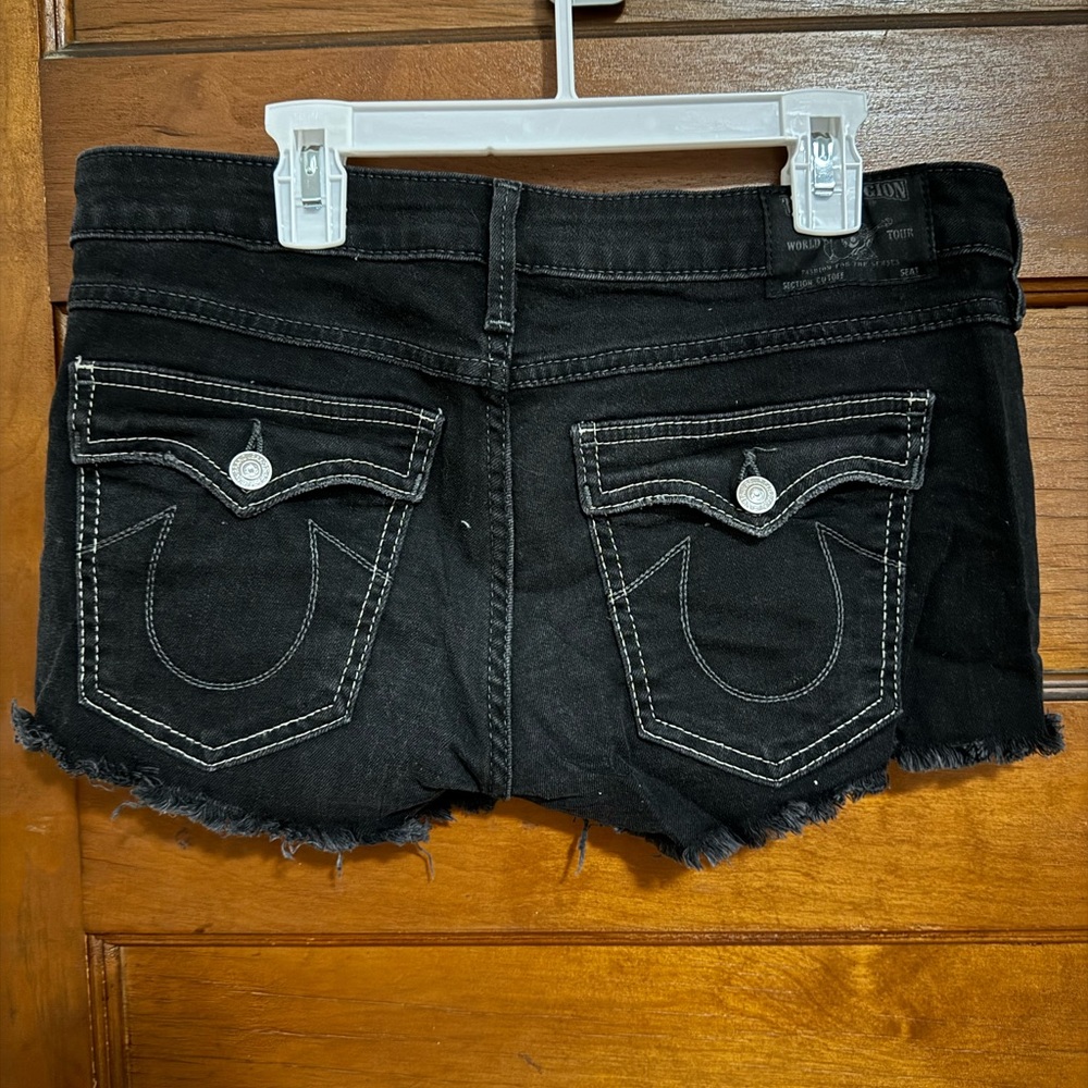 True Religion short jeans size 31